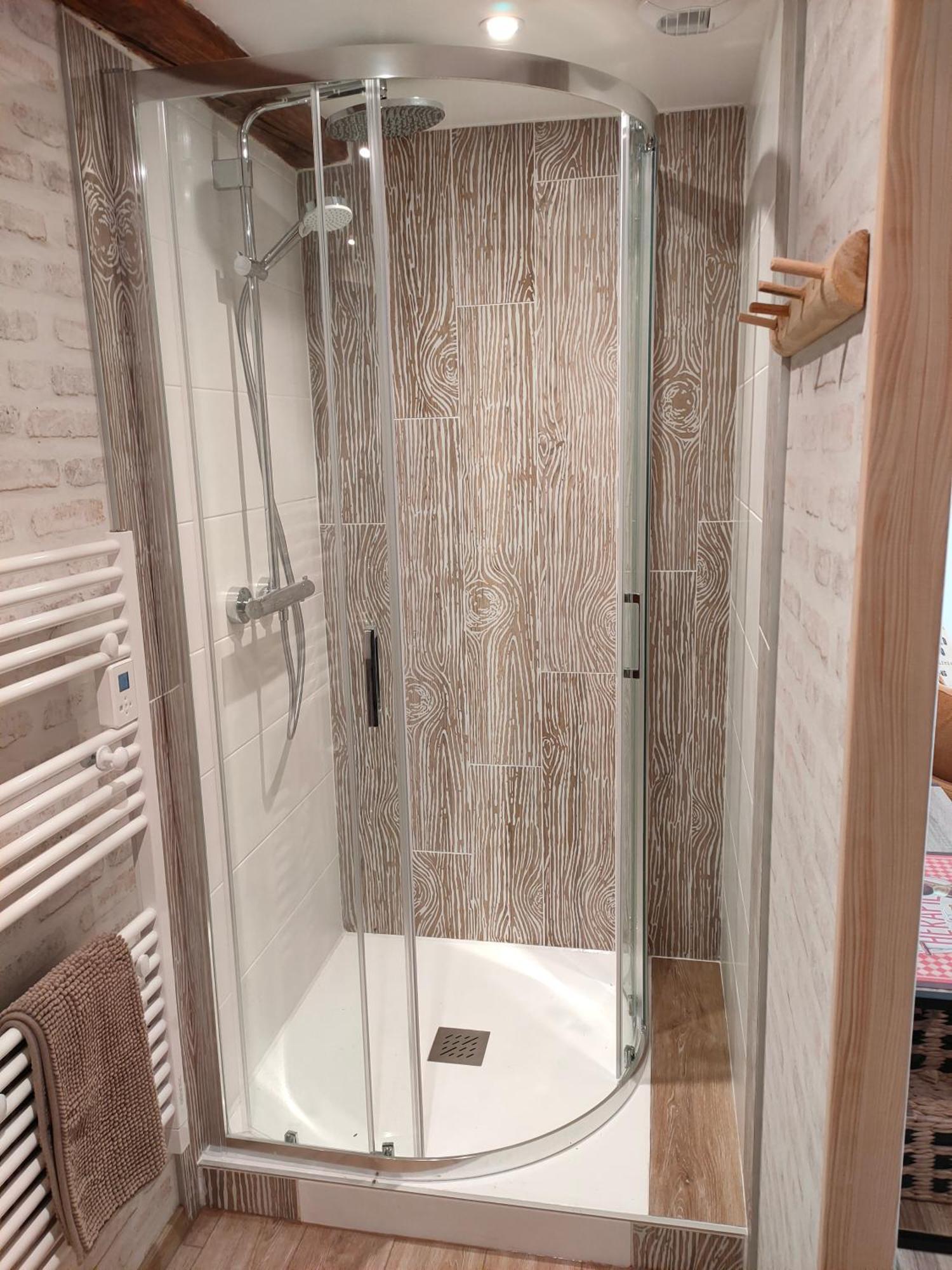 Le Ptit Atelier, Appartement Cosy A Champagnole Ngoại thất bức ảnh